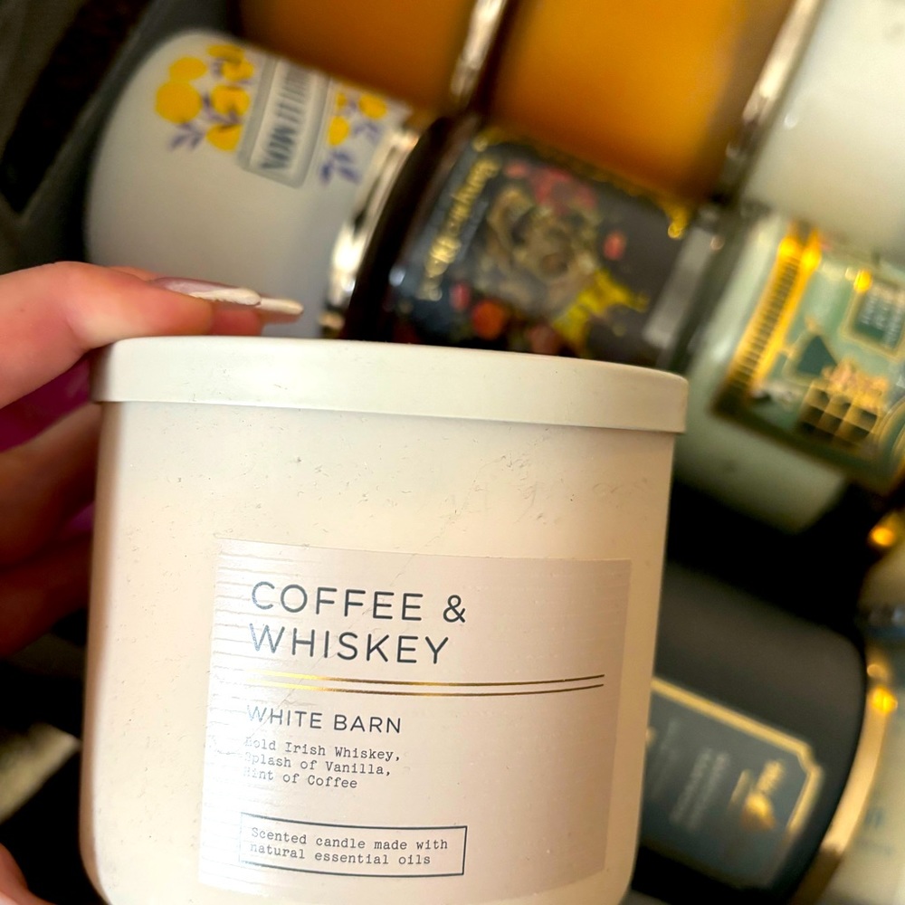 Coffee and whiskey bath and body works candle